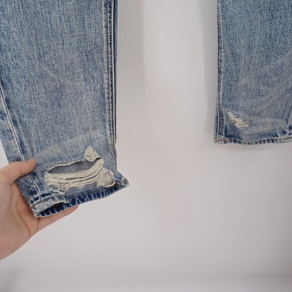 American Eagle Hi-Rise Tomgirl Embroidered Distressed Jean Medium Wash Women's 2 - Picture 4 of 12